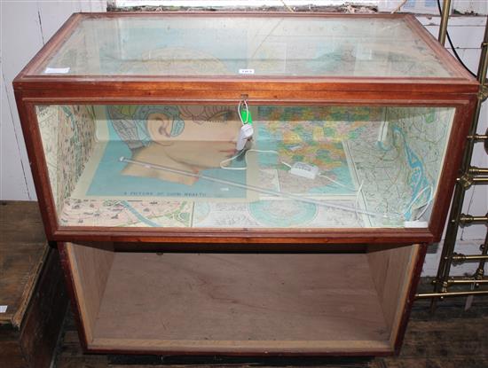 Shop cabinet